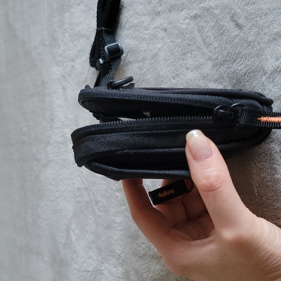 Lowepro ridge 10 camera case pouch - Picture 5 of 5